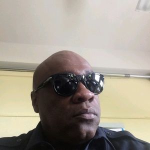 Meet your Posher, Charles